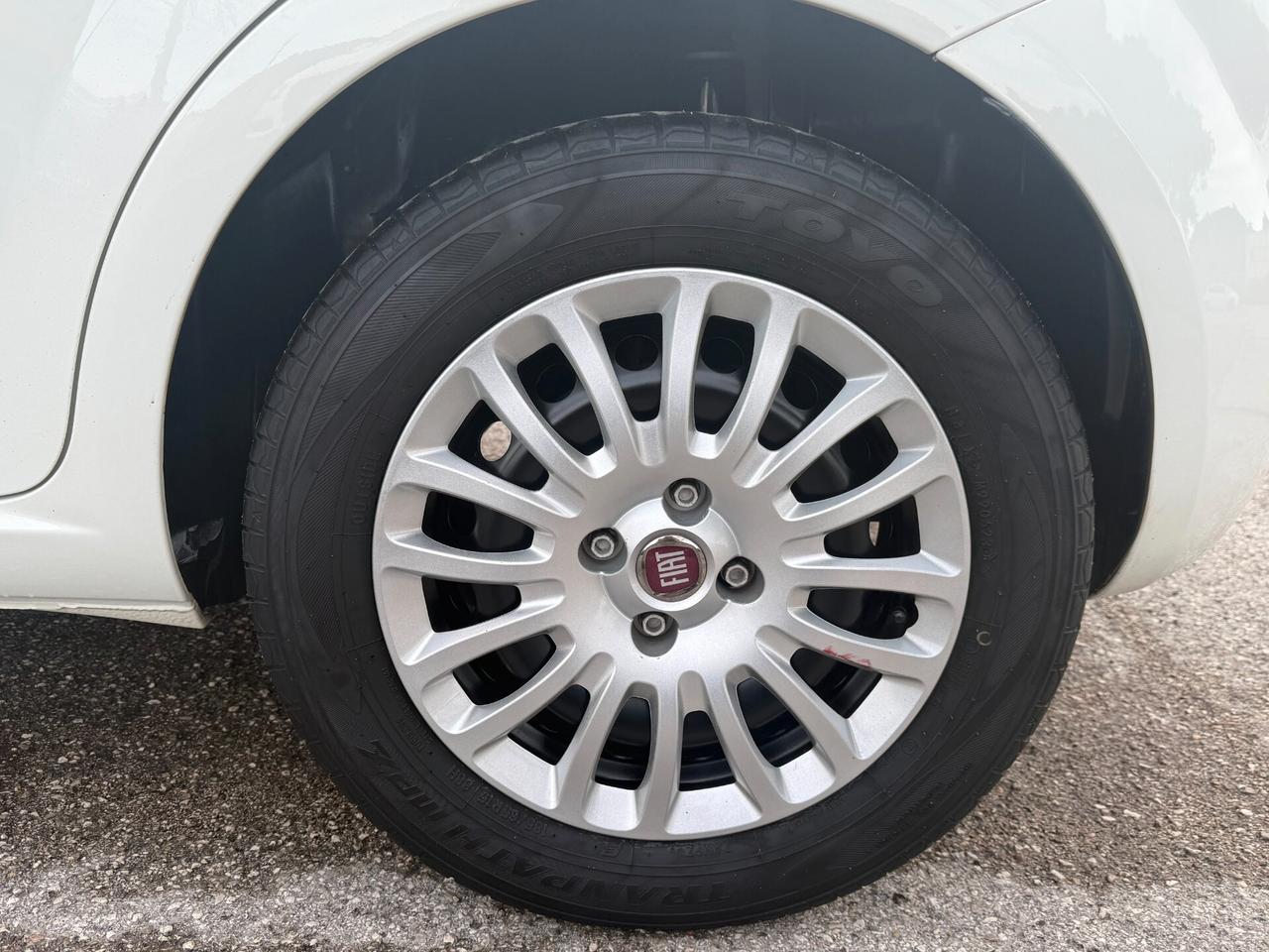 " UNA CHICCA " Fiat Punto 1.3 MJT 95 CV 5 porte