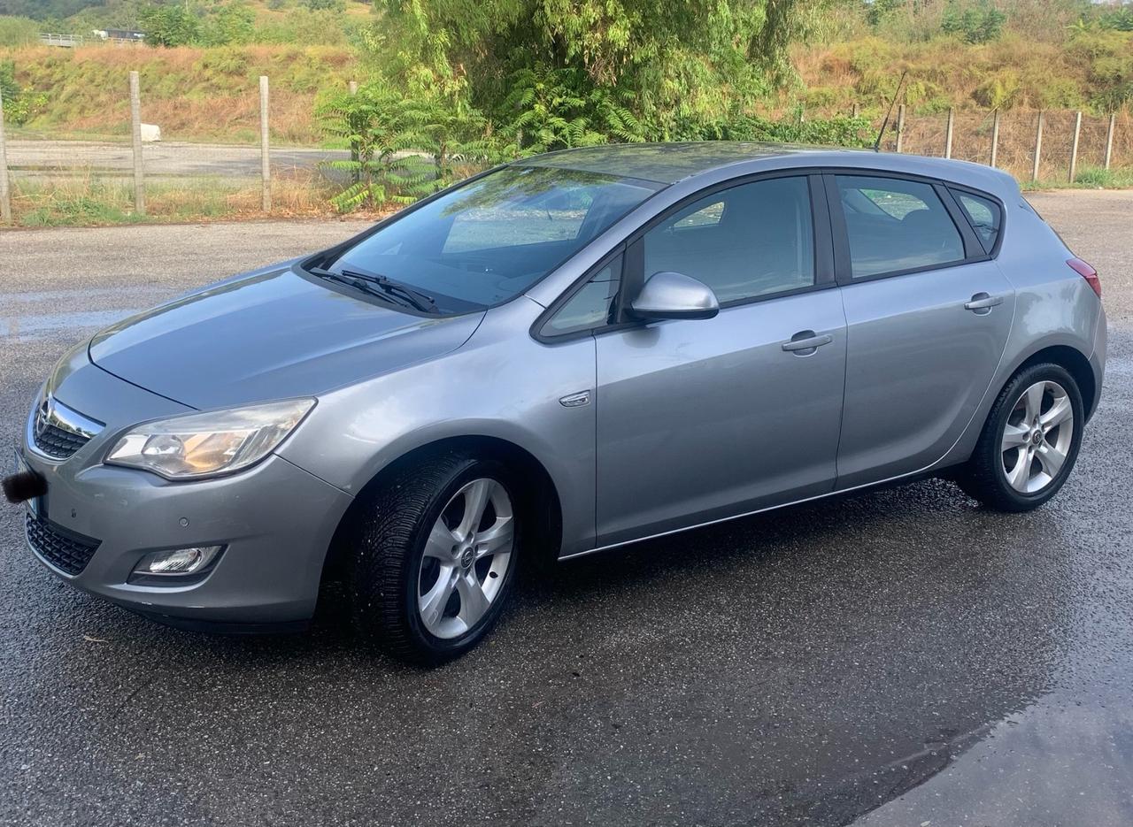 Opel Astra 1.7 CDTI 110CV 5p Cosmo 110000KM