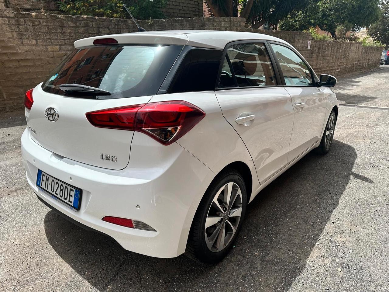 Hyundai i20 *neopatentati* 5porte* unipro