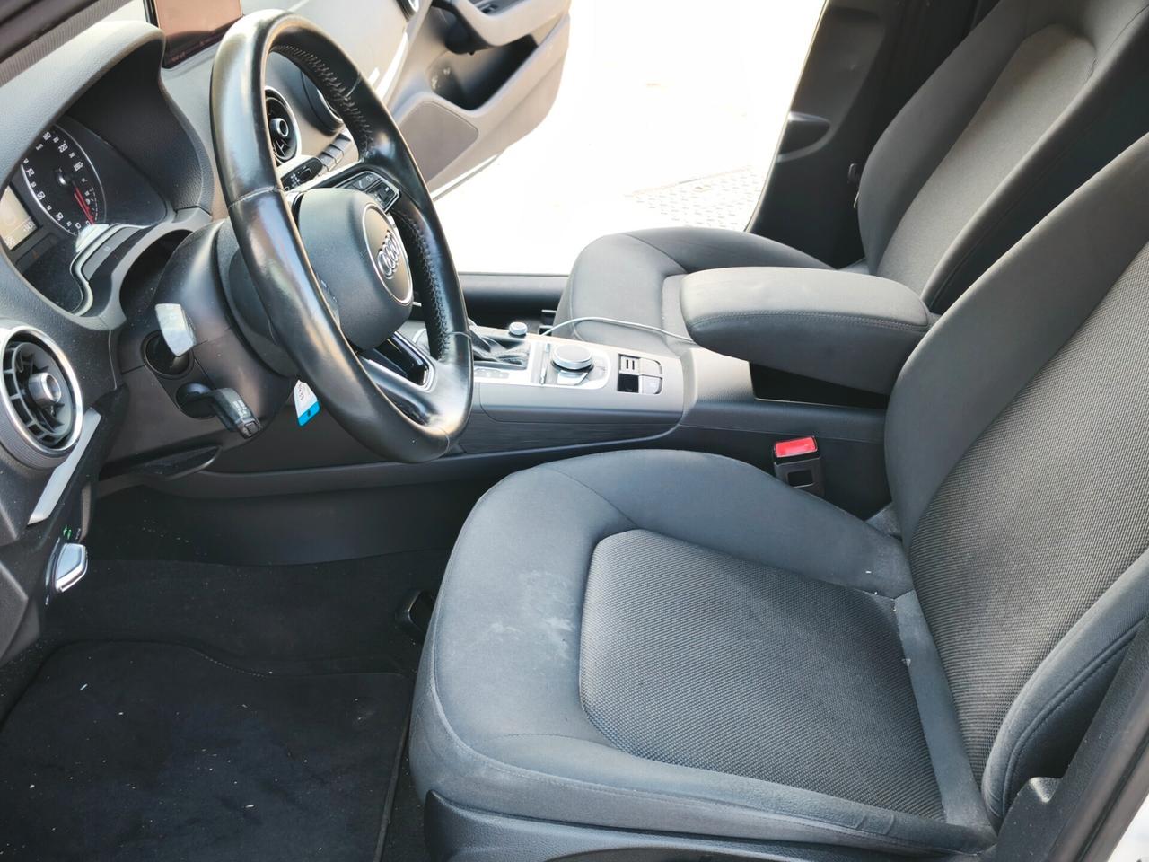 Audi A3 SPB 30 TDI S tronic Business 115 CV