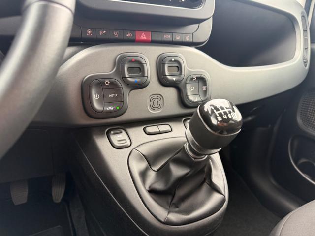 FIAT Panda 1.0 HYBRID CITY LIFE+CLIMATRONIC+SCHERMO+5POSTI