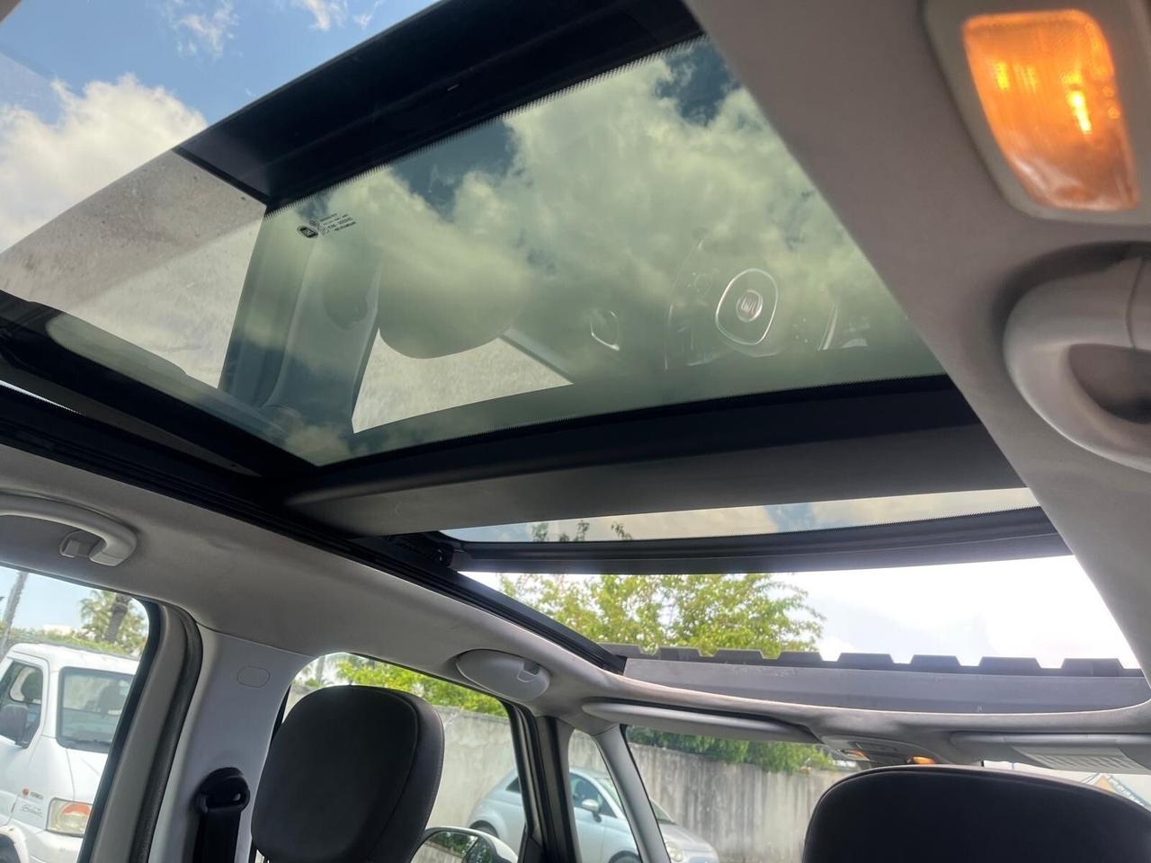 Fiat 500 L-1.6 mjt lounge-tetto apr-2013