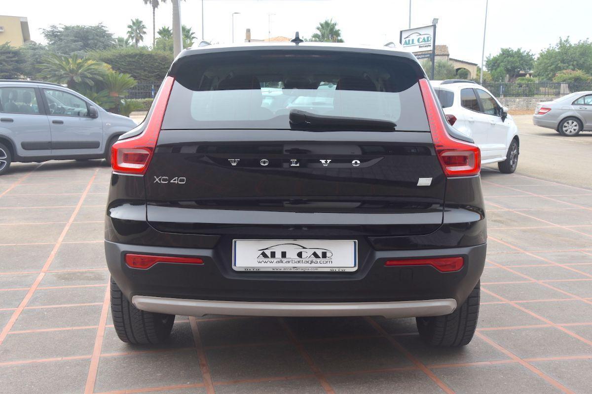 Volvo XC40 T4 Recharge Plug-in Inscription Expression