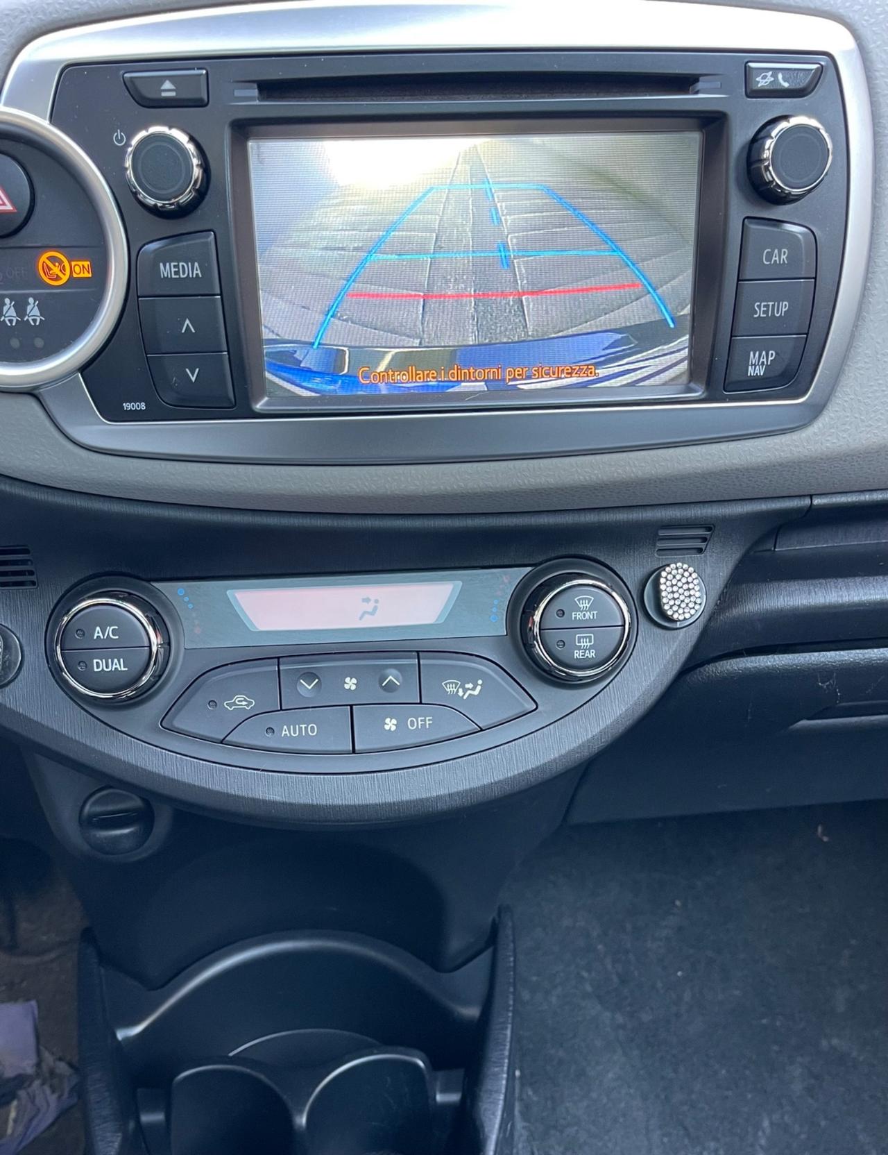 Toyota Yaris 1.3 5 porte Style