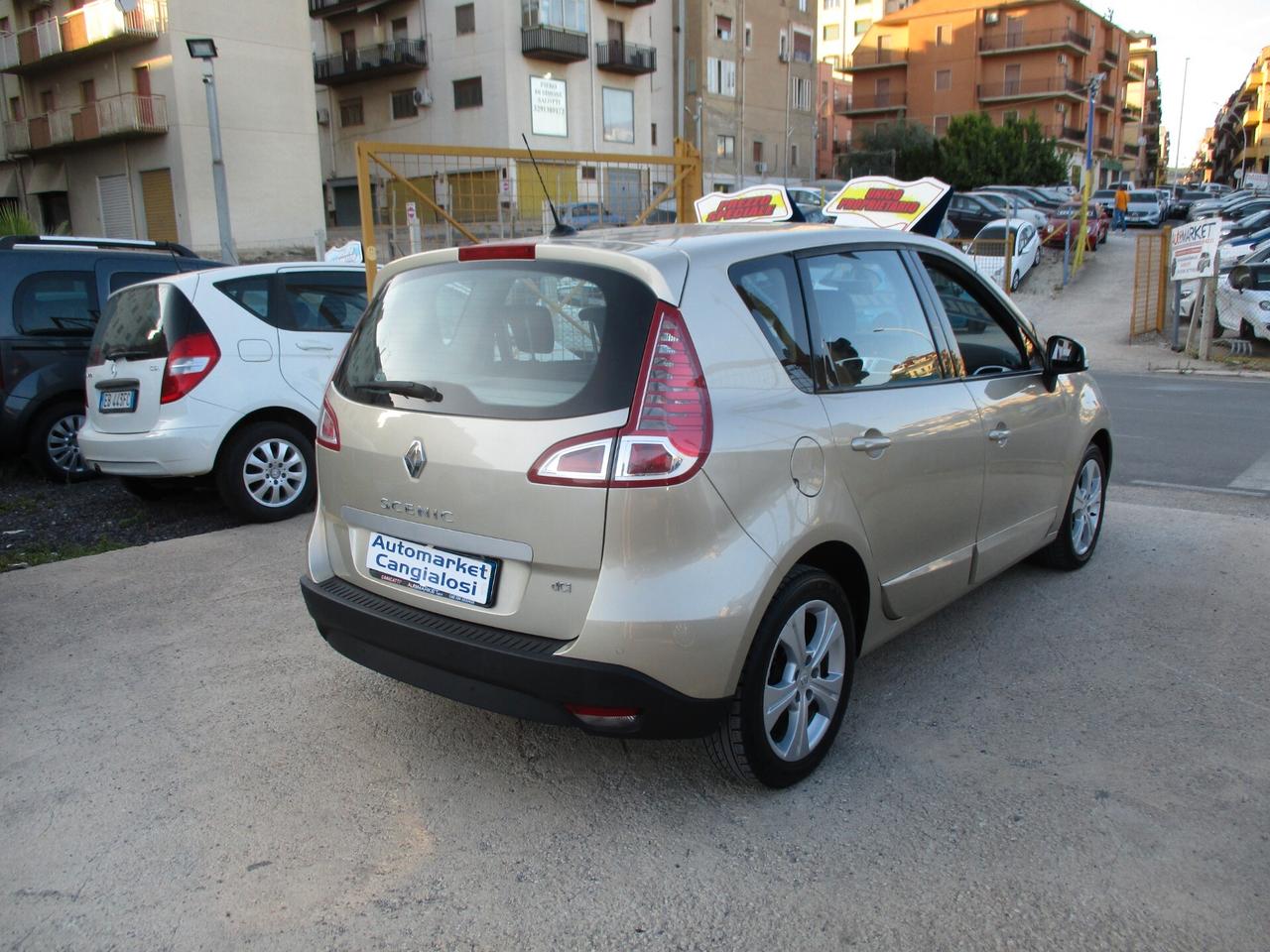 Renault Scenic X-Mod 1.9 dCi 130CV