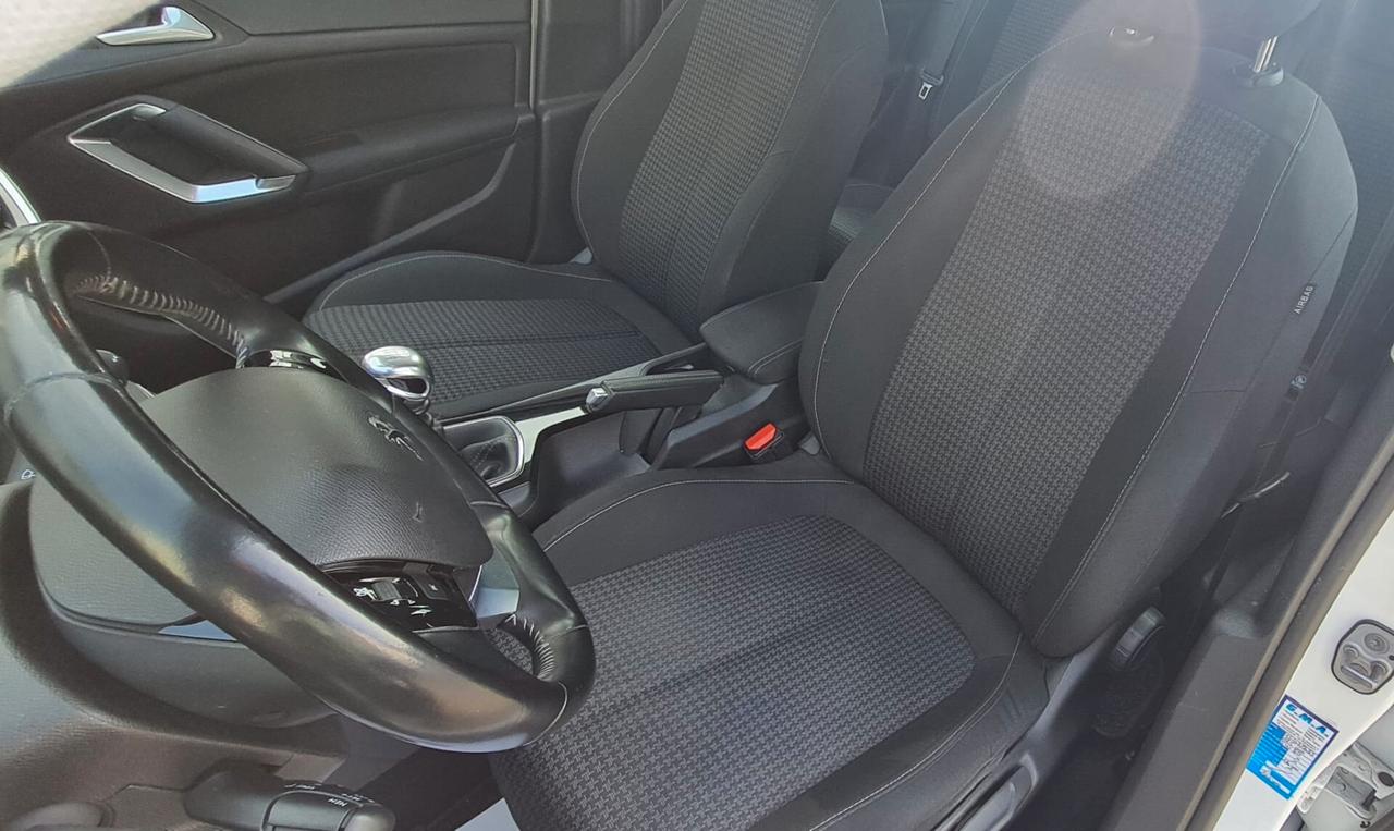 Peugeot 308 BlueHDi 100 S&S Business