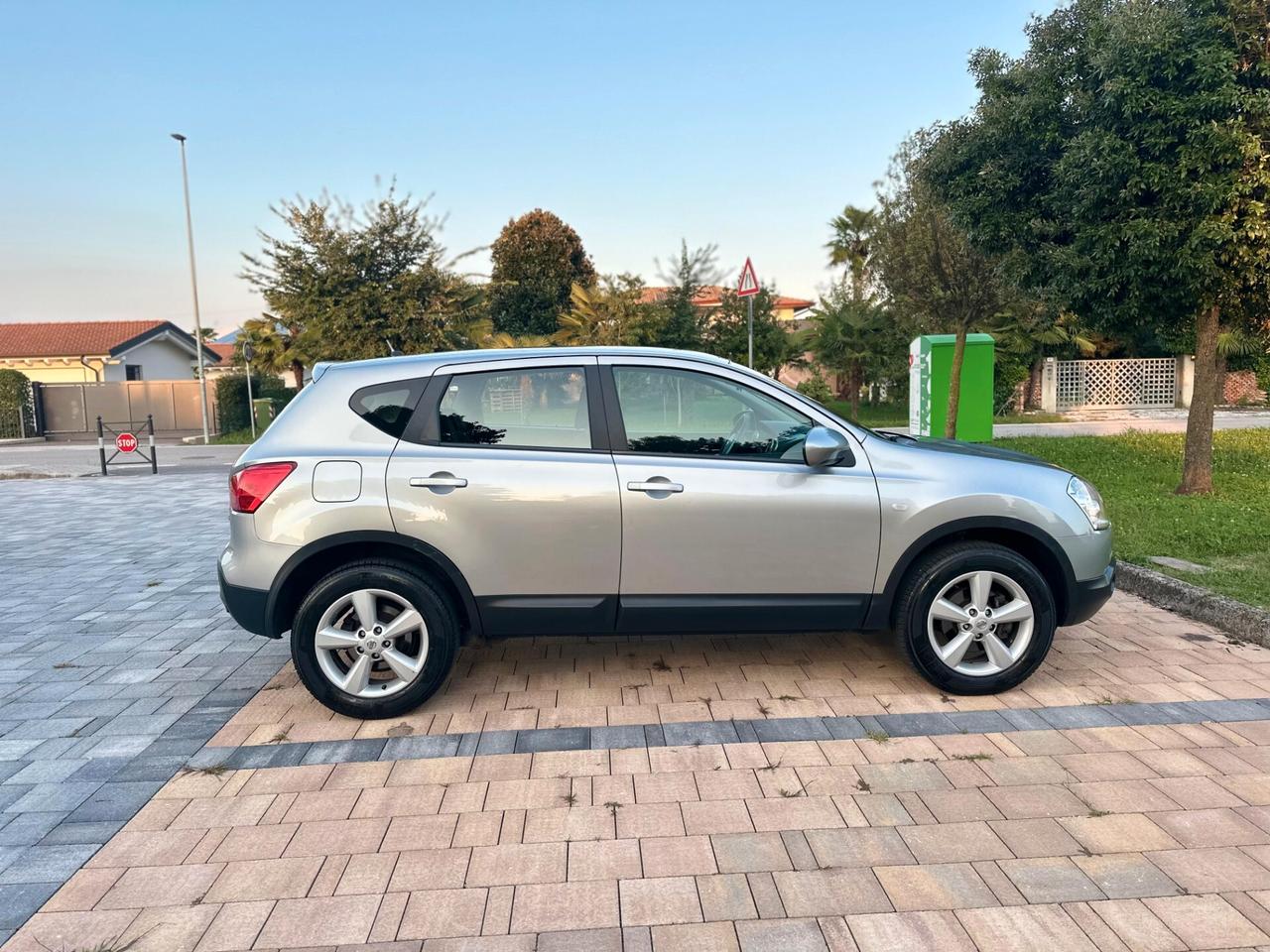 Nissan Qashqai 2.0 dCi DPF Tekna