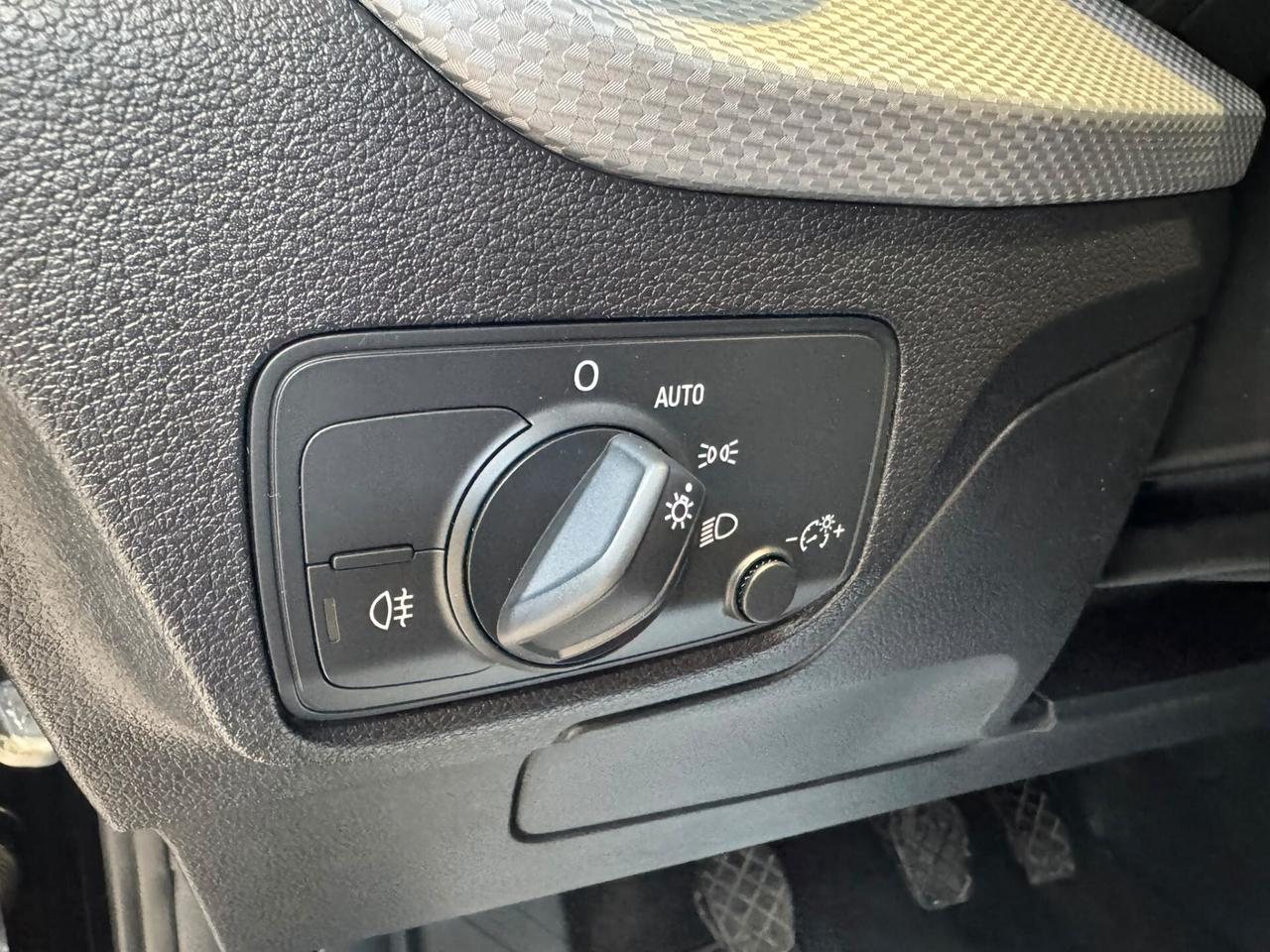 Audi Q2 30 TDI Admired