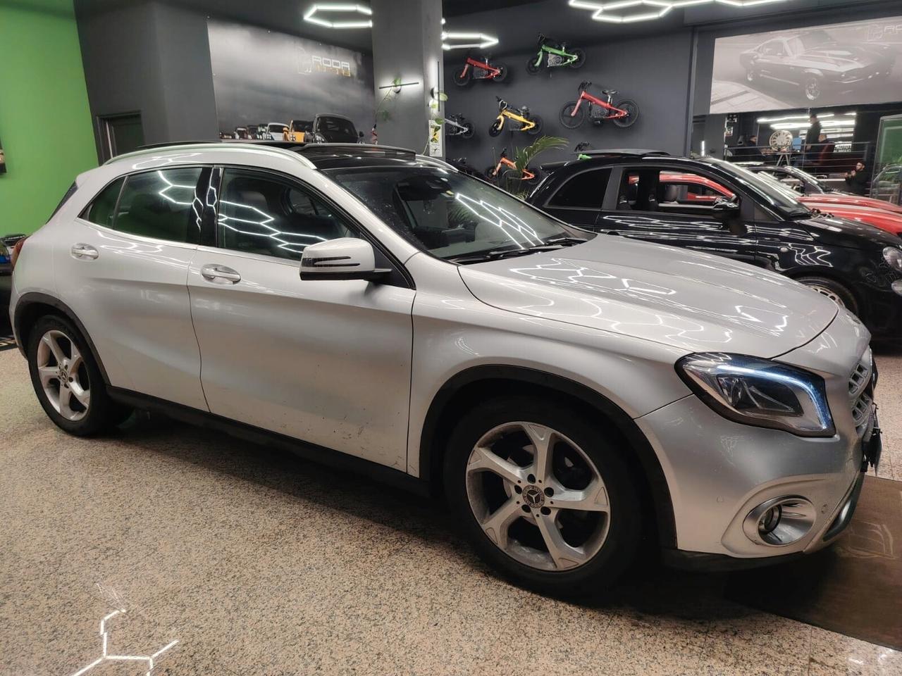 Mercedes-Benz GLA 220 d Automatic 4Matic Sport