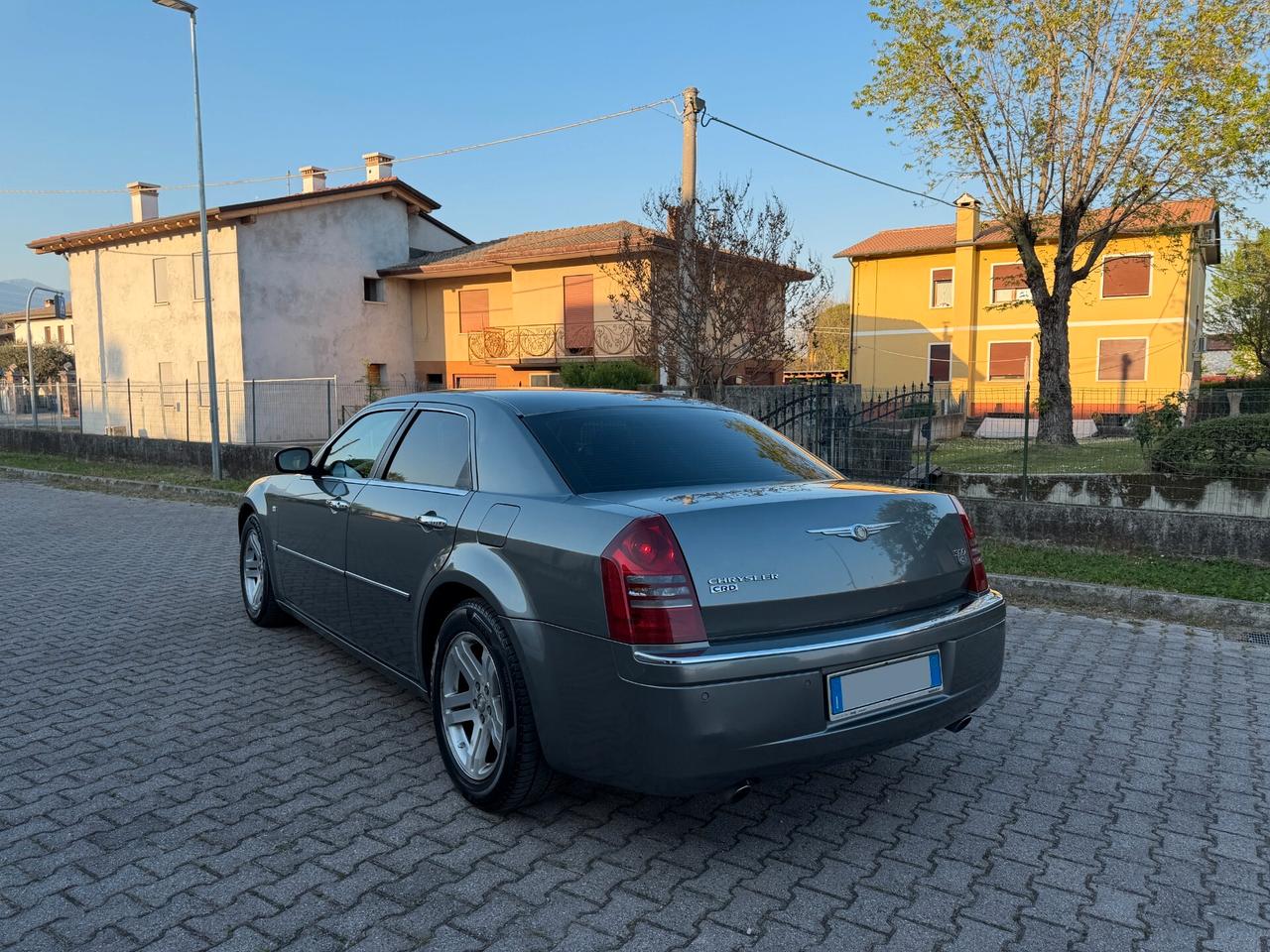 Chrysler 300C 3.0 V6 CRD Berlina Navi