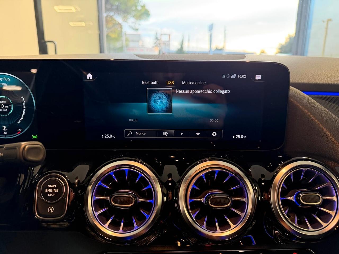 MERCEDES-BENZ GLA 200D PREMIUM 2.0 150CV PELLE NAVI CAM ANNO 2022