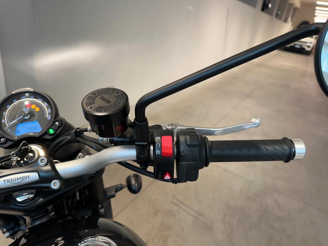 Triumph Scrambler 900 2024