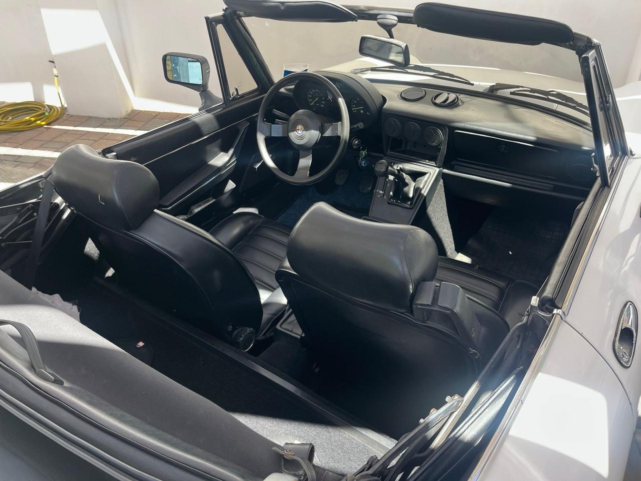 Alfa Romeo Spider 1.6