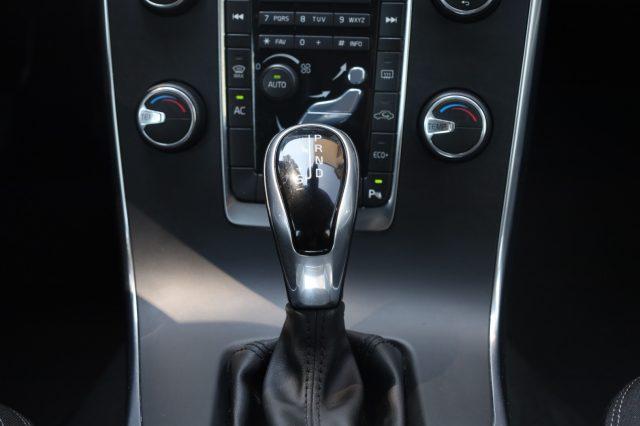 VOLVO V60 D2 Geartronic Automatica Navi Tel USB LED Cockpit