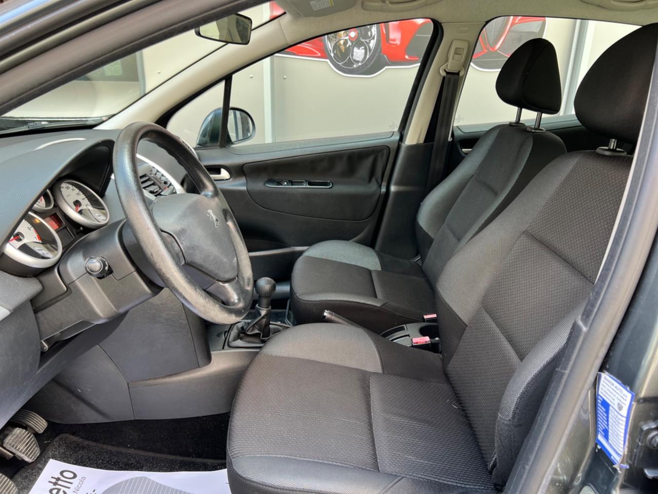 Peugeot 207 1.4 8V 75CV ECO GPL 2009