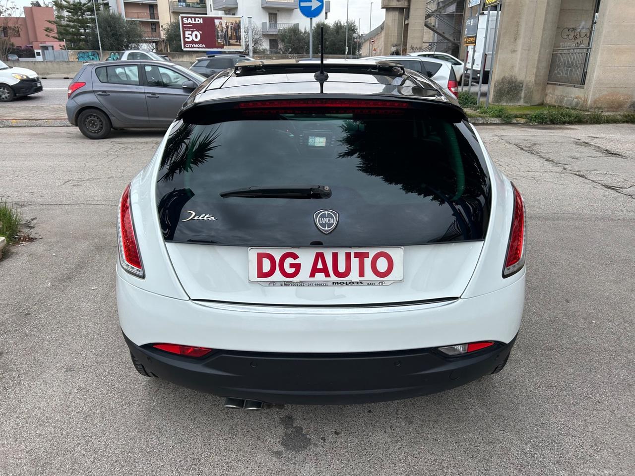 Lancia Delta 1.6 MJT 120 cv 2012 autom. tetto aprib