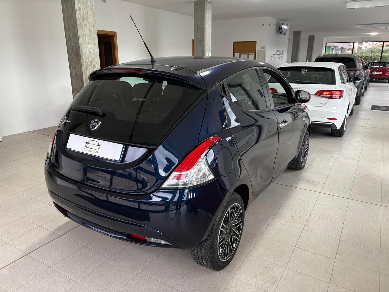 Lancia Ypsilon 1.2 BENZINA 69CV