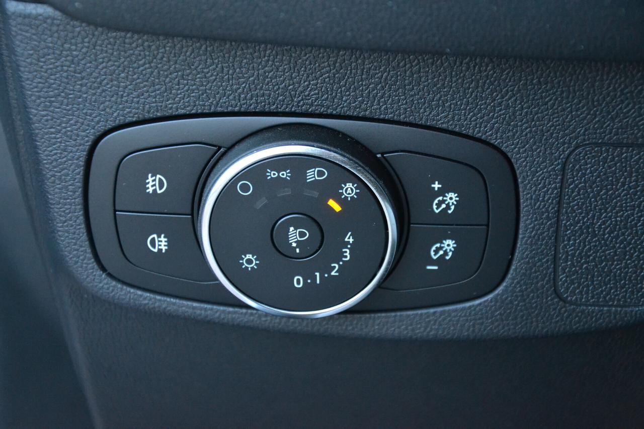 Ford Focus 1.5 115CV ST-LINE AUT. +NAV+FULL LED+RCAM+PRIVACY+