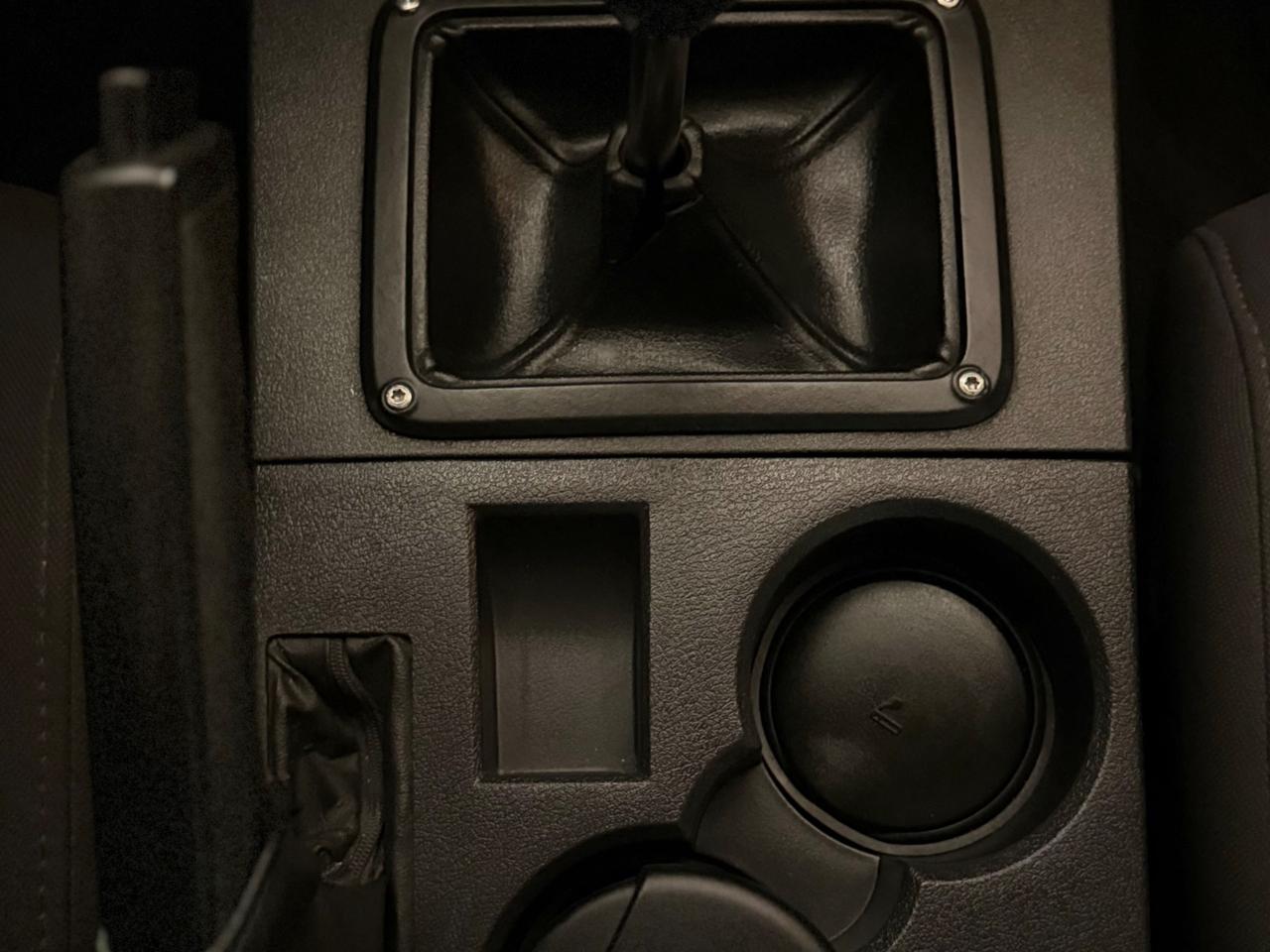 STRAORDINARIO DODGE NITRO 4×4 CON CAMBIO MANUALE