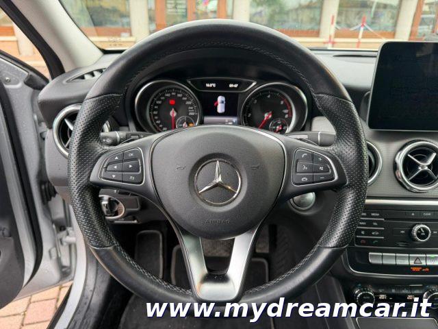 MERCEDES-BENZ GLA 200 d Automatic Sport
