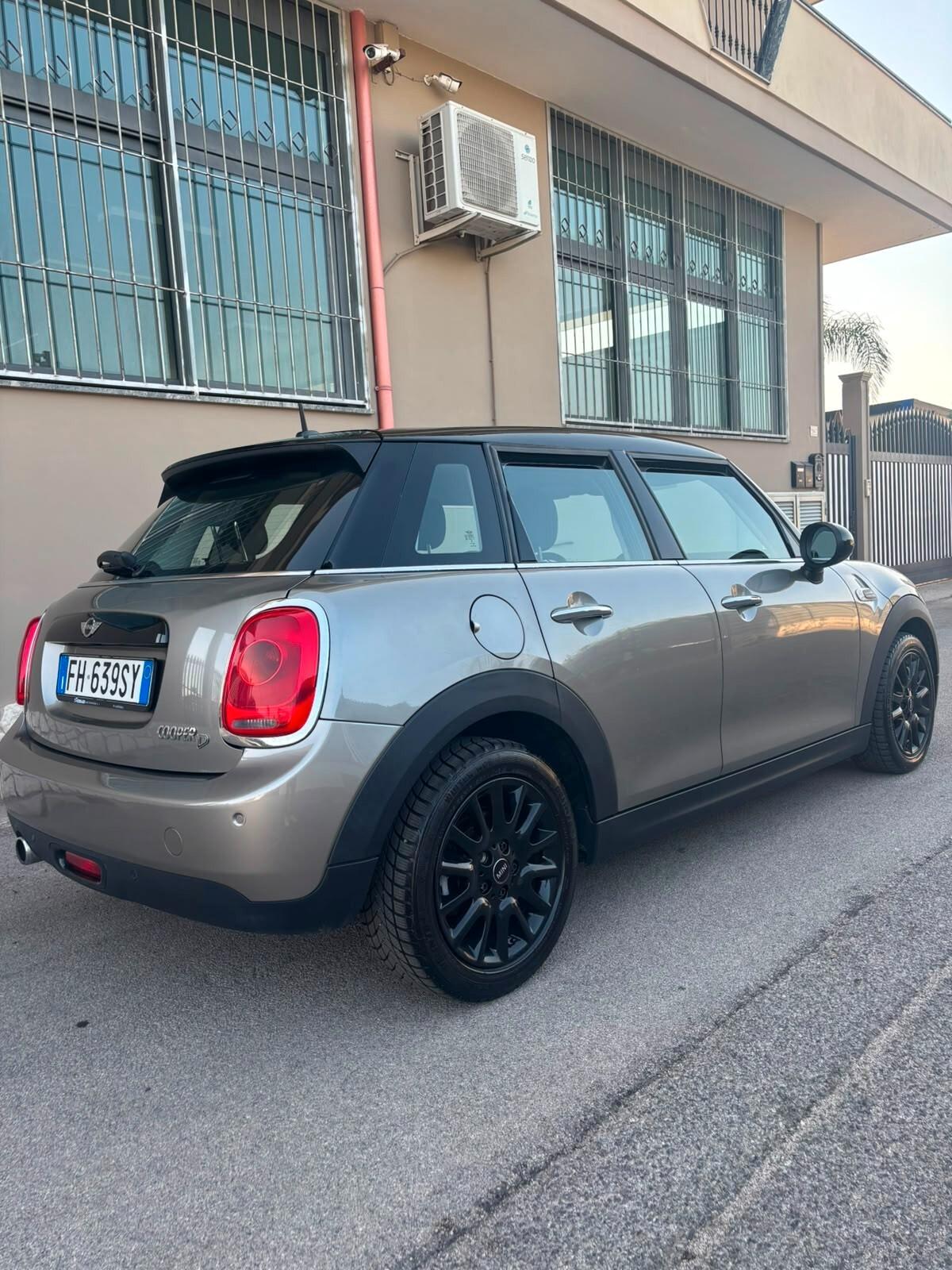 Mini 1.5 Cooper D Hype 5 porte ANNO 2017