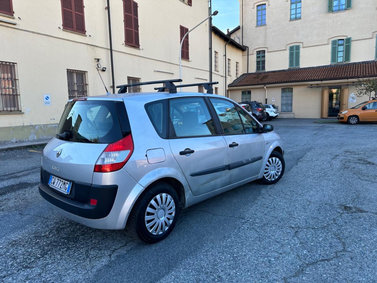 Renault Scenic Scénic 1.5 dCi/82CV pochi km