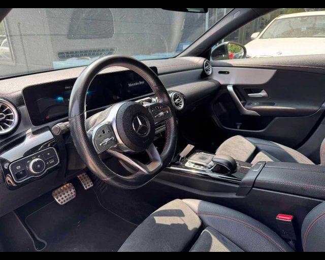 MERCEDES-BENZ CLA 200 d Automatic Shooting Brake Premium
