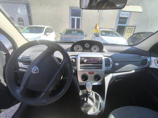 LANCIA Ypsilon 1.2 ADATTA A NEOPATENTATO