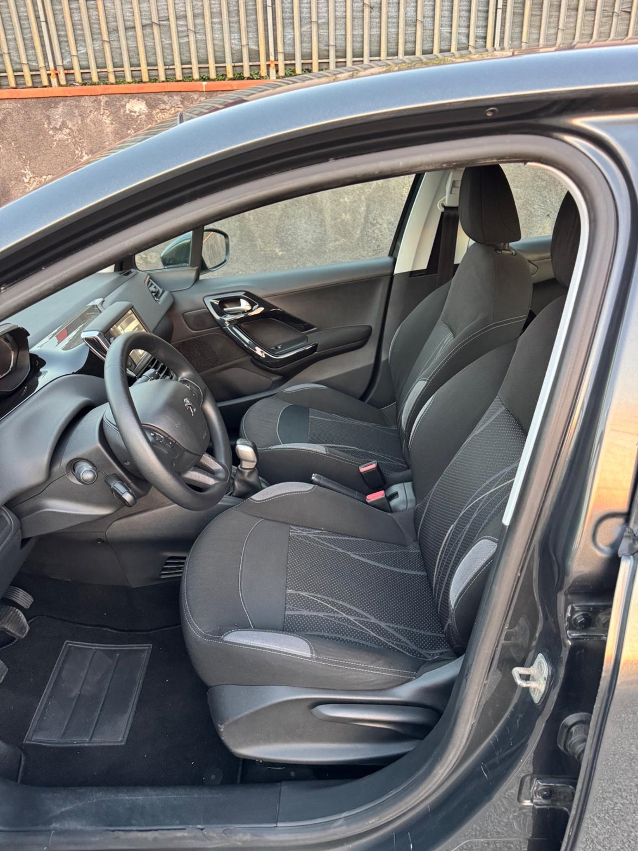 Peugeot 208 1.4 HDi SOLO 68.000 CHILOMETRI