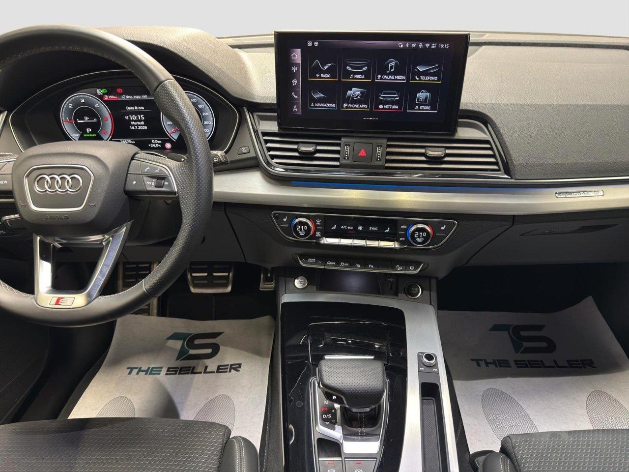 Audi Q5 Sportback 40 2.0 tdi mhev 12V Identity Black quattro s-tronic