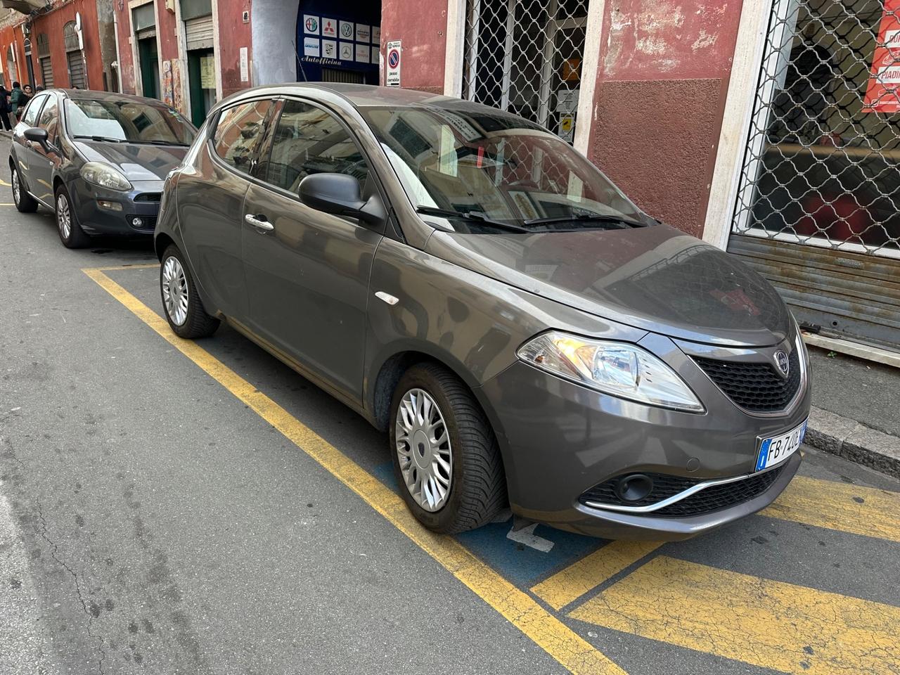 Lancia Ypsilon 1.3 MJT 16V 80 CV 5 porte S&S Platinum