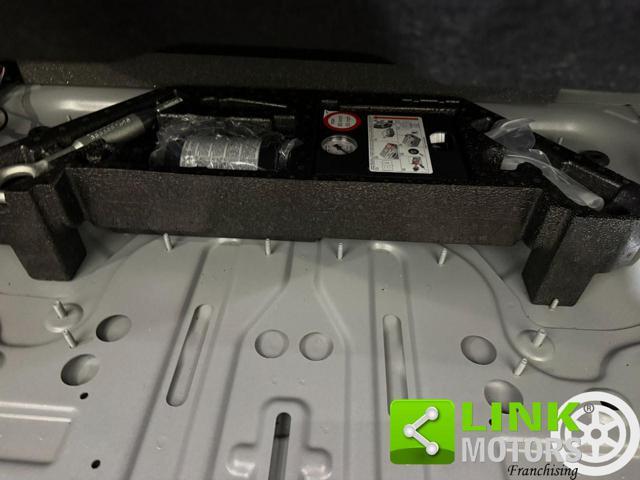 VOLVO XC40 D3 R-design MANUALE IVA FULL PELLE GARANZIA 24