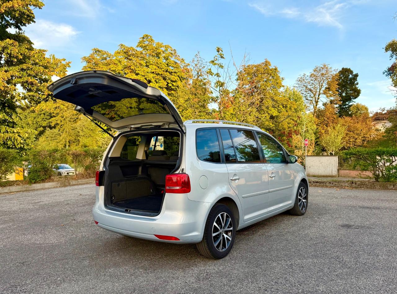 Volkswagen Touran 1.6 TDI DSG Comfortline
