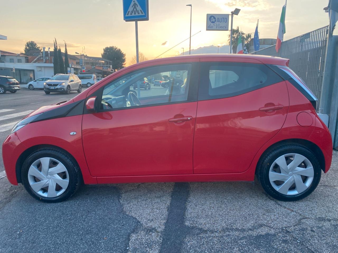 TOYOTA Aygo 1.0 70Cv 5porte X-Play UNICO PROPRIETARIO