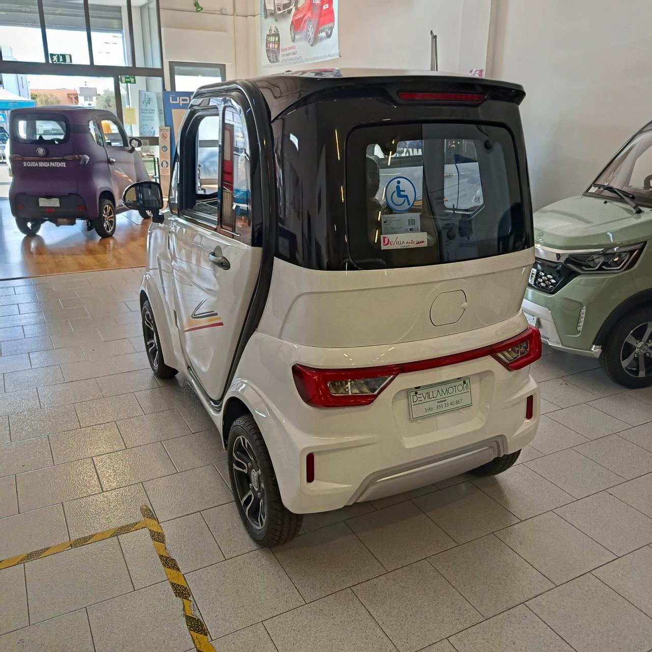SGOMMINA XL - CABINATO ELETTRICO SENZA PATENTE