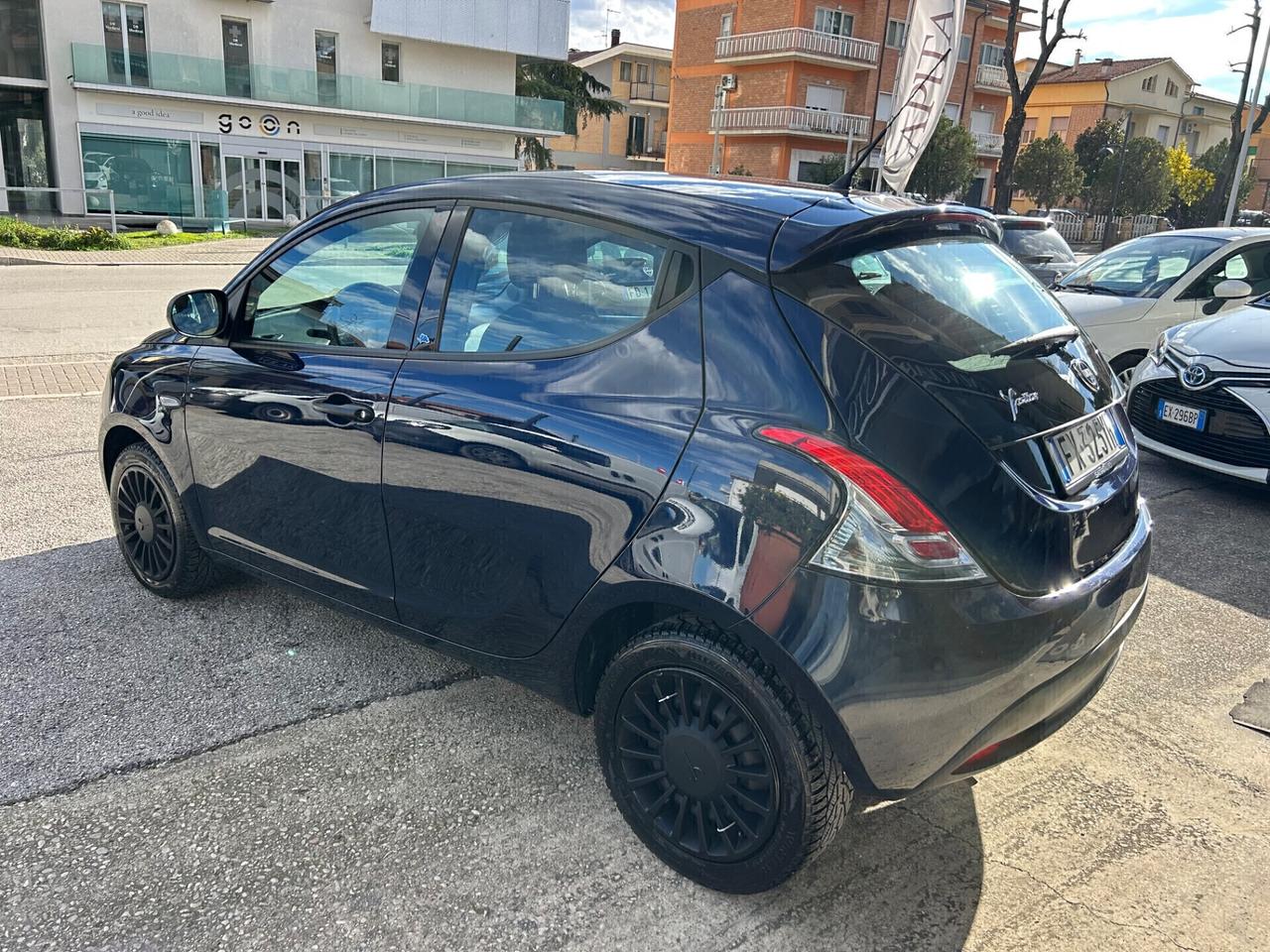 Lancia Ypsilon 1.2 GPL DI SERIE ( Motore FIRE)