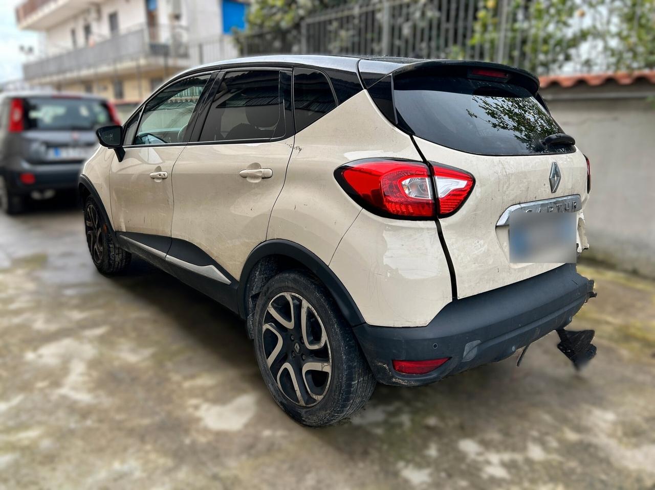 Renault Captur 1.5 dCi 90CV - 2015 Incidentata
