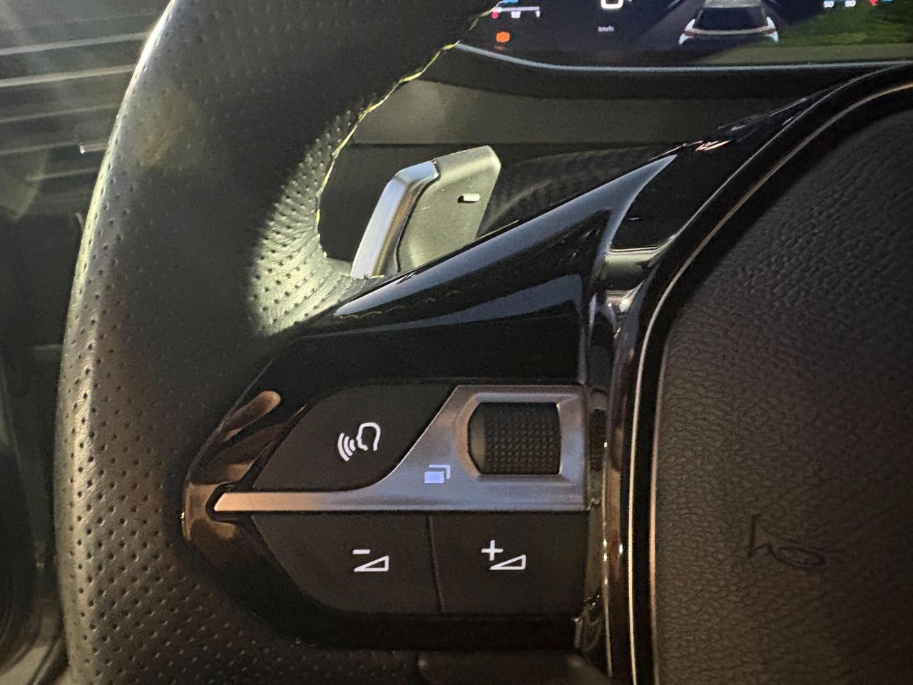 Peugeot 2008 PureTech 130 S&S EAT8 GT PACK Automatic KM CERTIFICATI