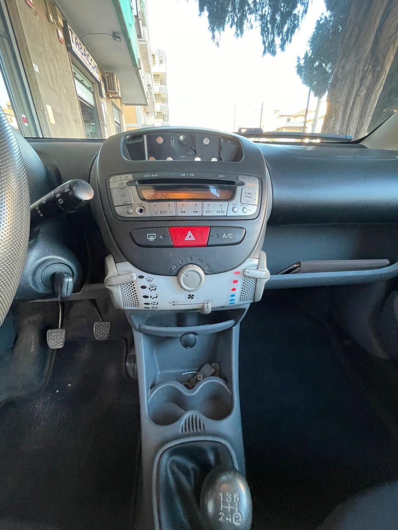 Peugeot 107 1.0 68CV 5p. Sweet Years