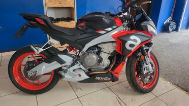 Aprilia Tuono 660