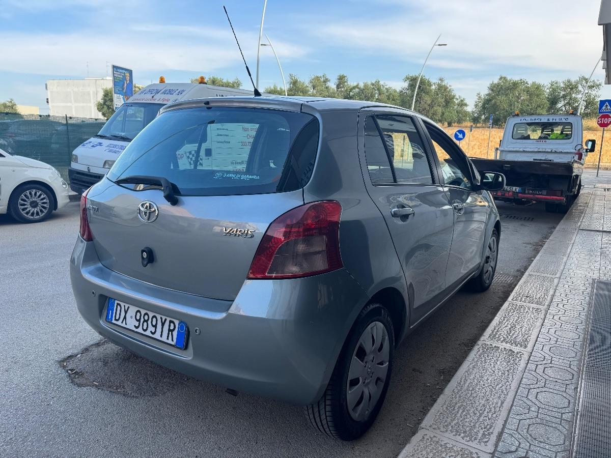 TOYOTA - Yaris - 1.3 5p. NAVIGATORE/ PDC