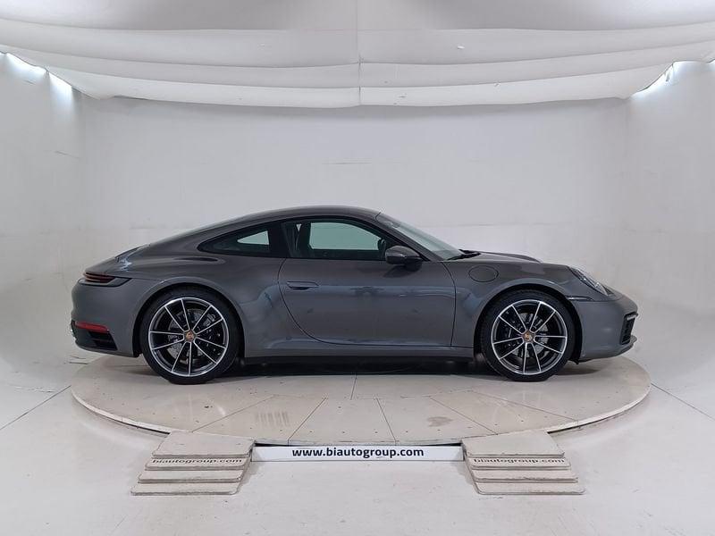 Porsche 911 VIII Carrera 992 Coupe Coupe 3.0 Carrera 4 auto