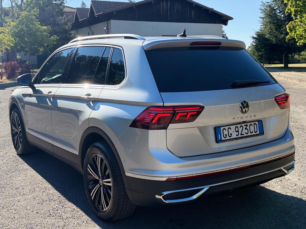 Volkswagen Tiguan 2.0 TDI 150 CV SCR DSG Elegance