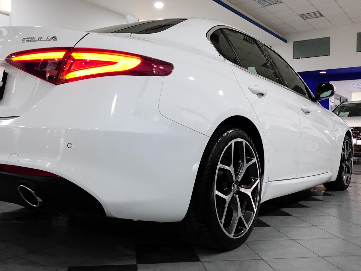 Alfa Romeo Giulia 2.2 MJT 190 CV EXECUTIVE