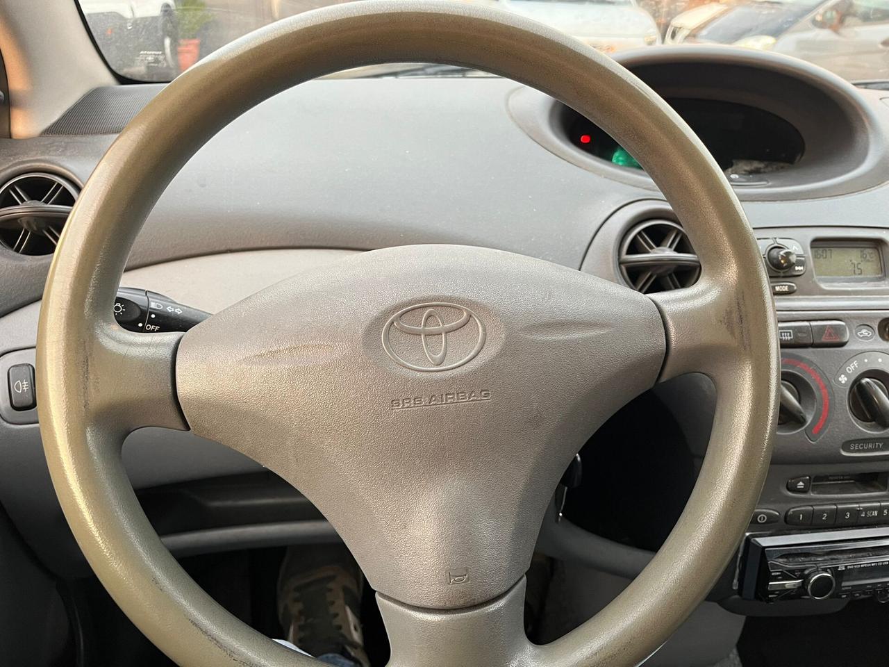 Toyota Yaris 1.0i 16V cat 3 porte