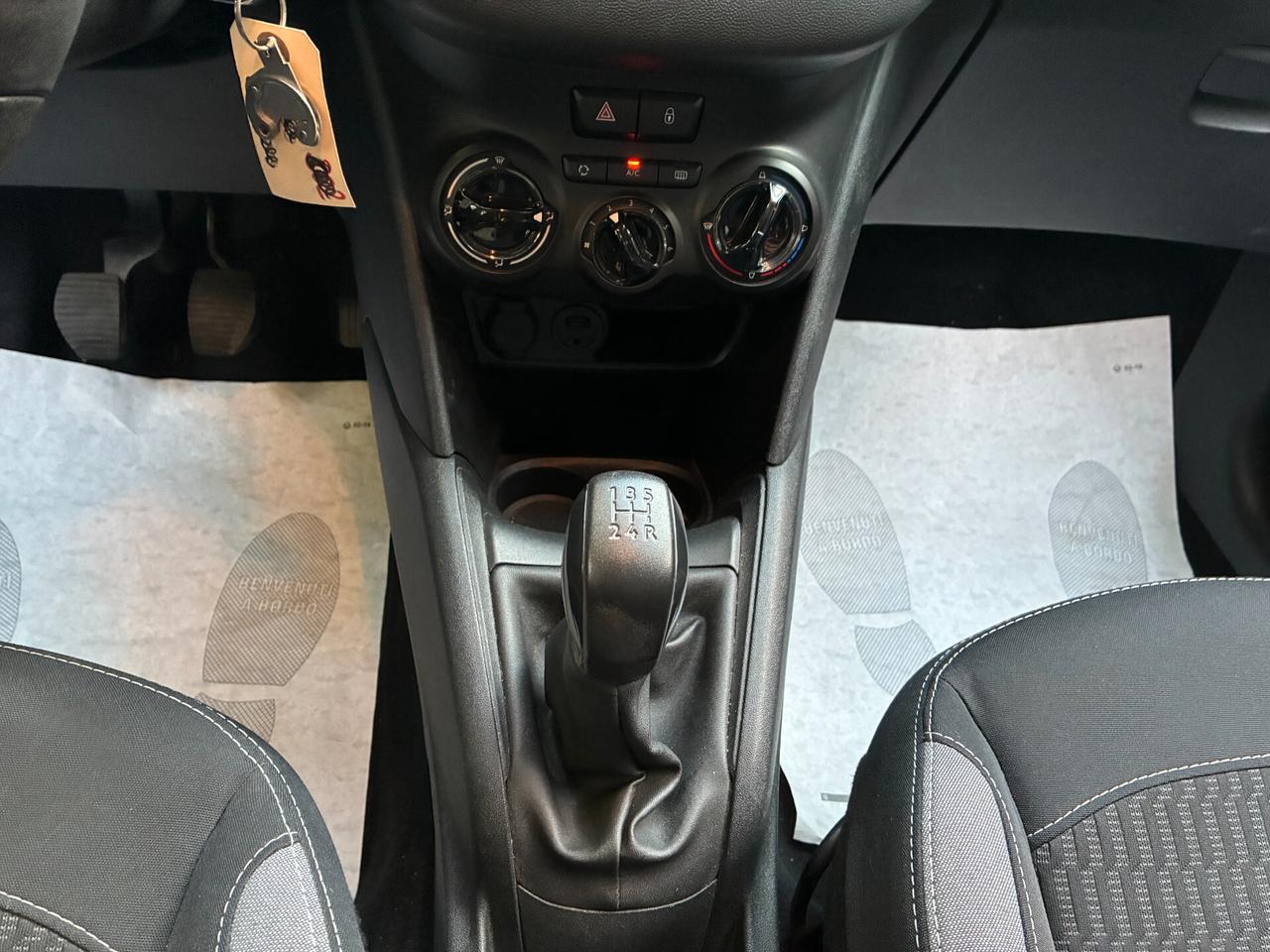 PEUGEOT 208 SOLO 29.813KM