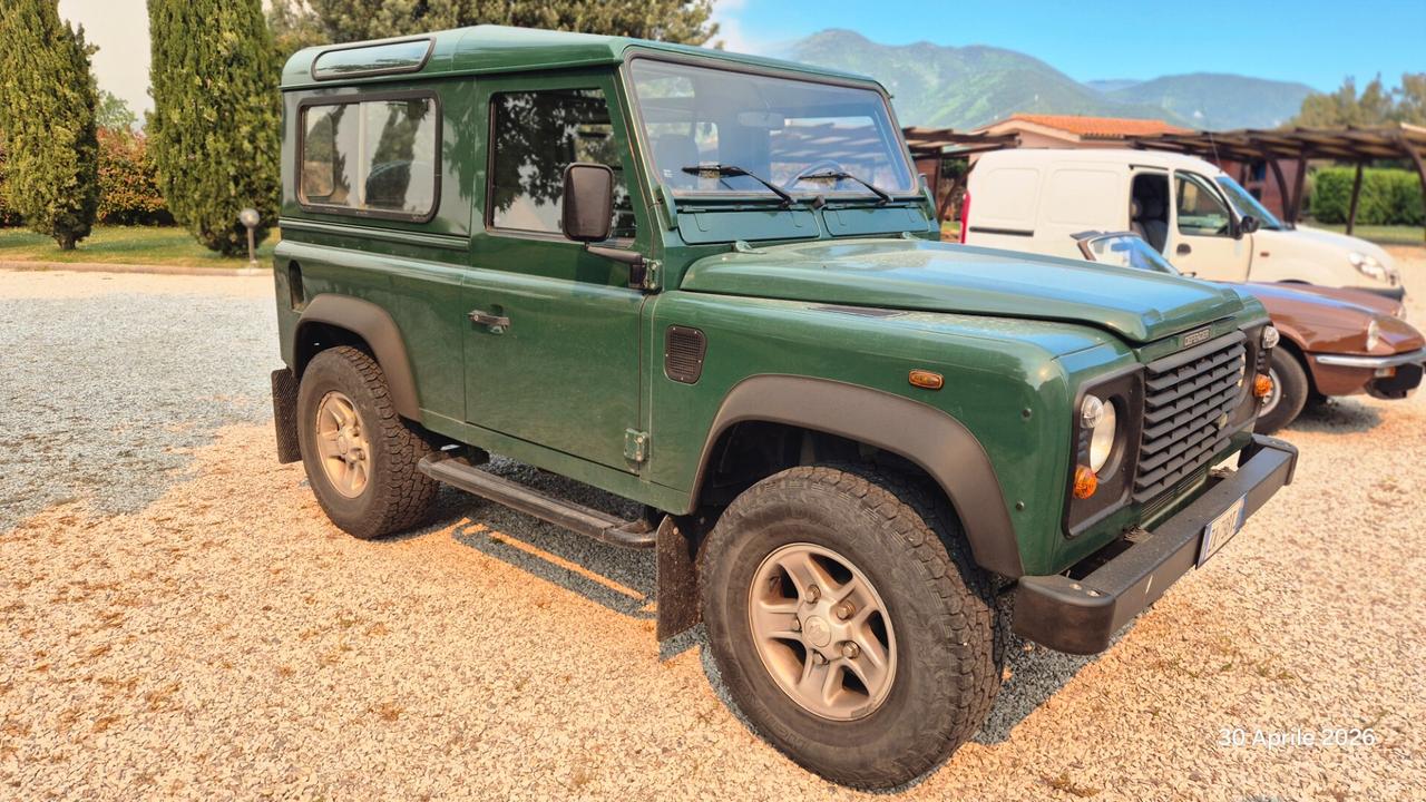Land Rover Defender 90 2.5 Td5 Station Wagon SE