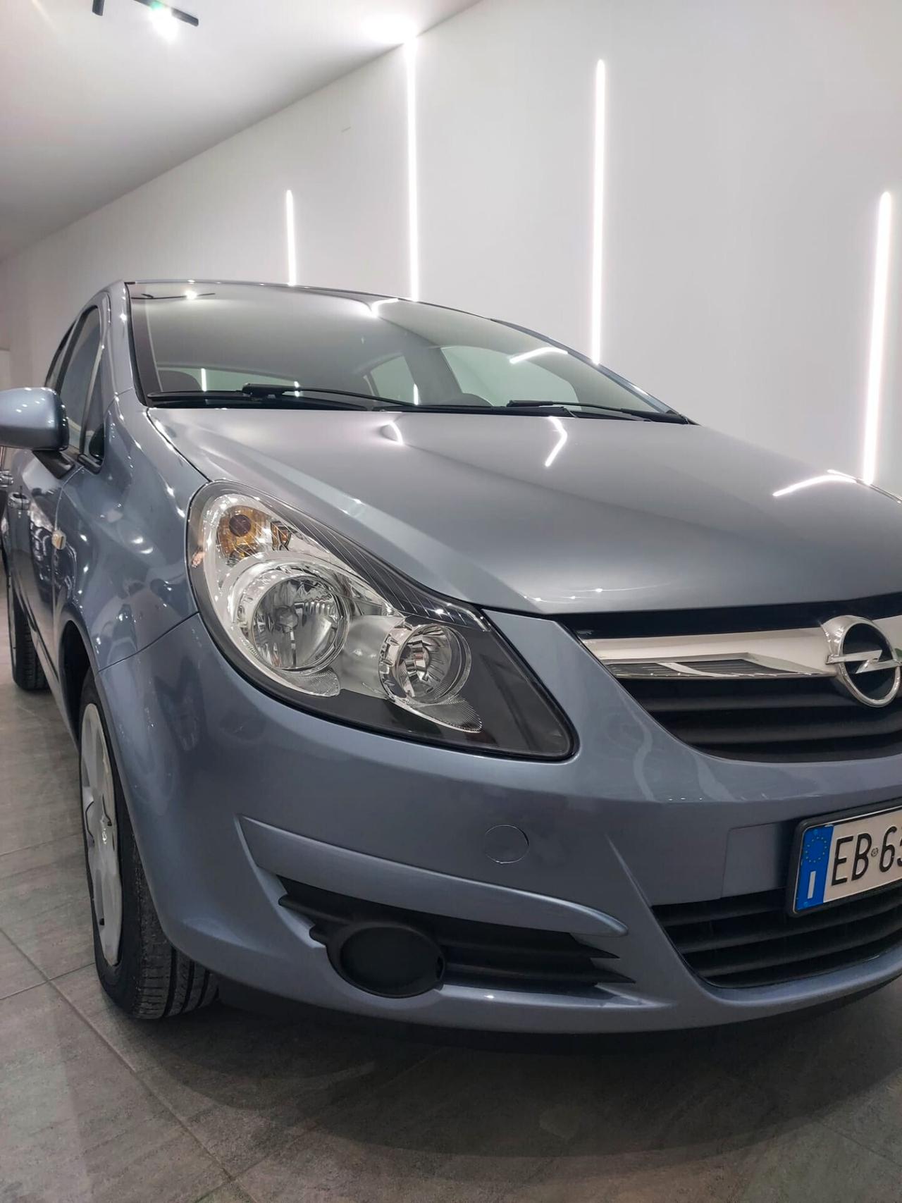 Opel Corsa 1.2 5 porte Easytronic 111 2010