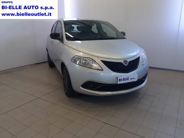 LANCIA Ypsilon 1.2 69 CV 5 porte S&amp;S Gold