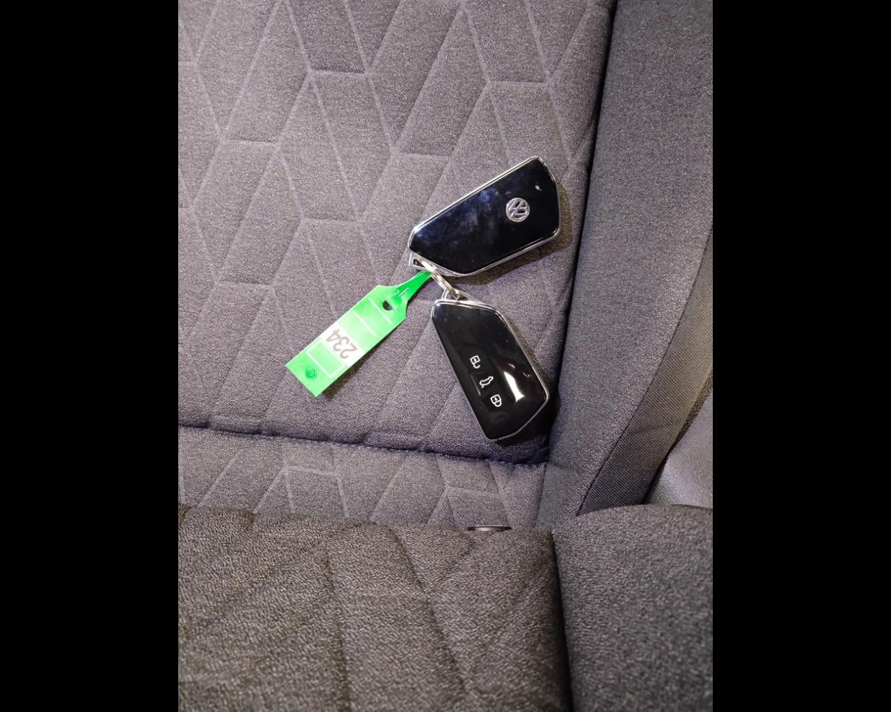 VOLKSWAGEN Golf VIII 2024 - Golf 2.0 tdi Edition Plus 115cv